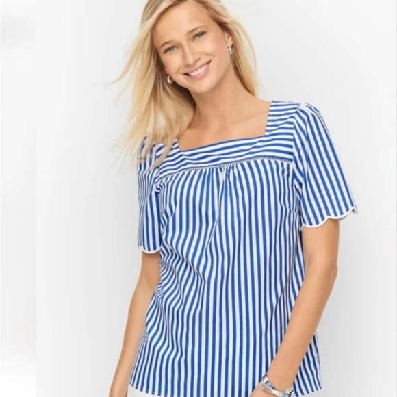 Blue Striped Top and White Pants Outfit - Picture 2 of 12